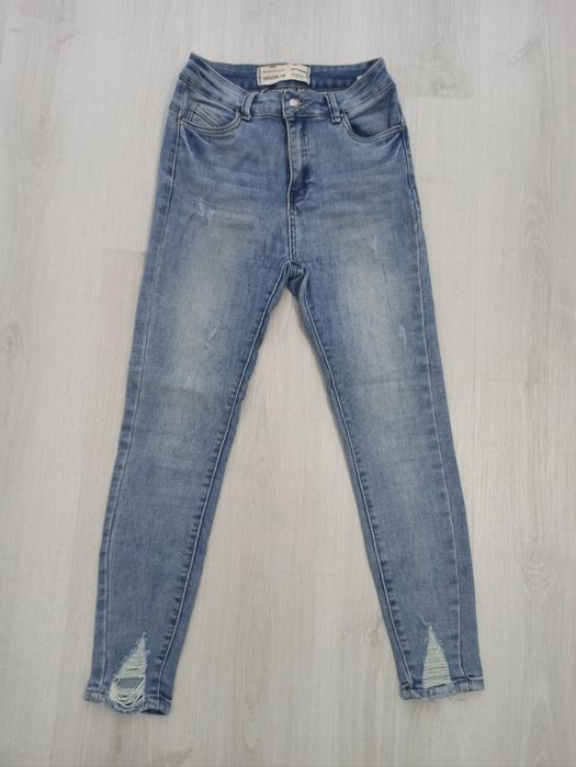 Дамски панталони и дънки