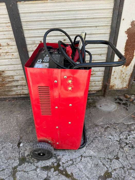 Зарядно стартерно устройство 12/24V