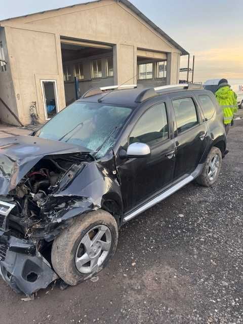 Dezmembrari Dacia Duster 2011 suv 1598 Motor complet fara anexe