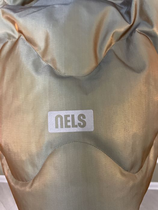 Продам пуховик на девочку