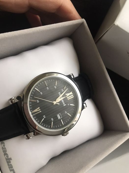 Часовник чисто нов в оригинална кутия