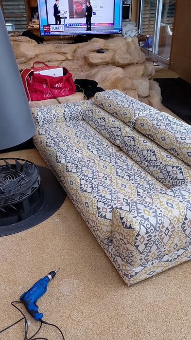 Tapiter reparatii