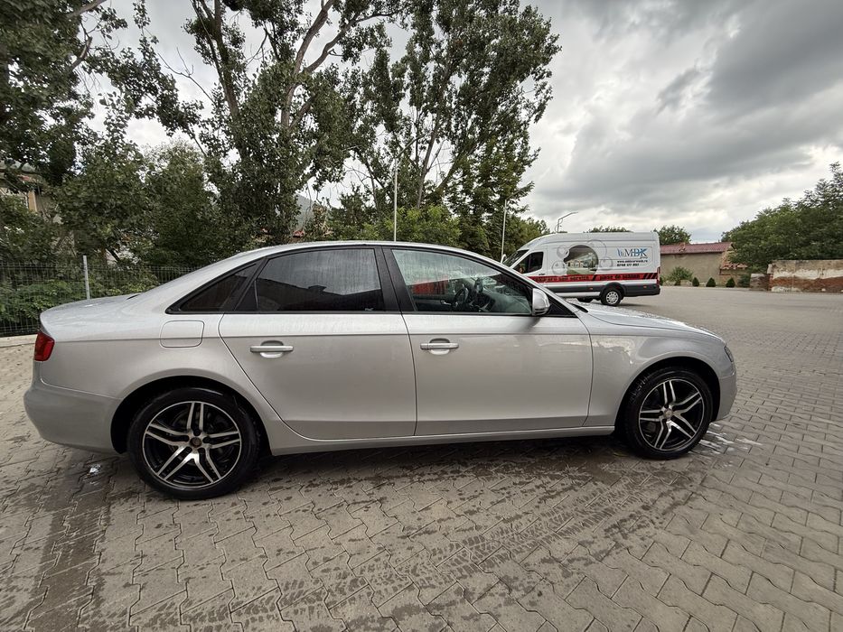 Audi a4 b8 2.0tdi caga 143cp km real !