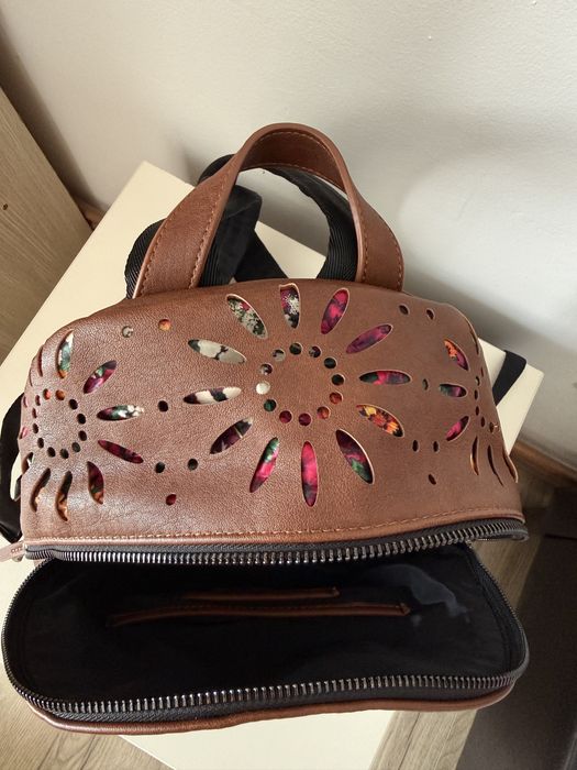 Rucsac Desigual in stare foarte buna