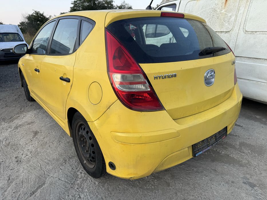 Hyundai i30 1.4i 109hp 2010г На части