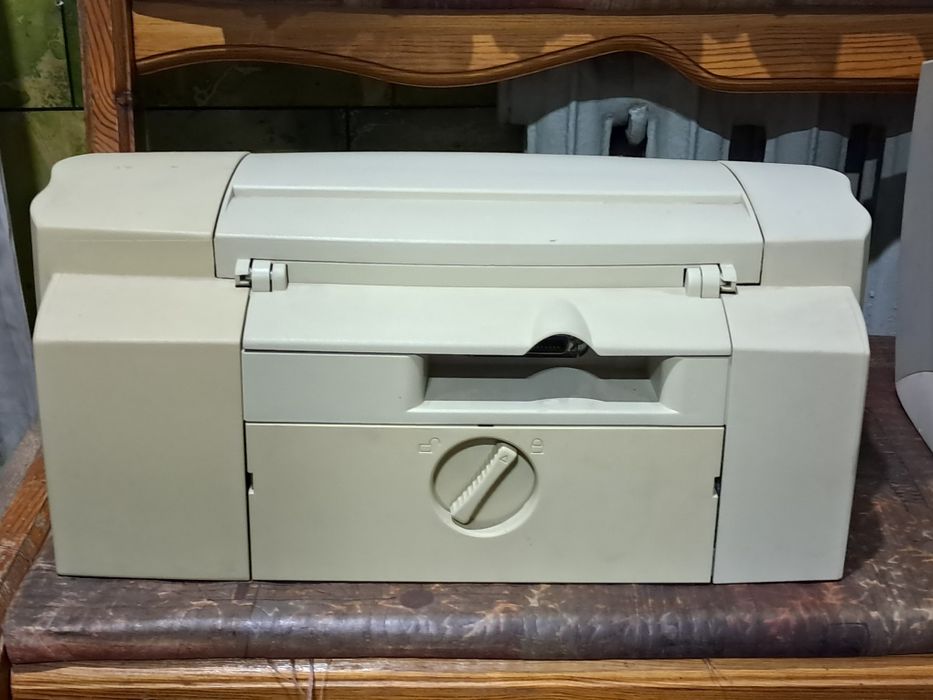 Продаются два принтера.