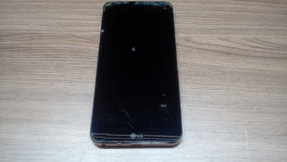 LG Q6 (M700) читайте внимательно