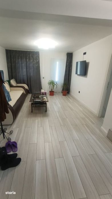 Casa P+1 de vanzare, 125 mp, zona Romanesti
