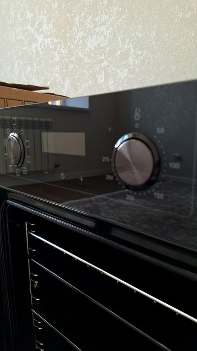 Продам духовой шкаф Haier духовка новая