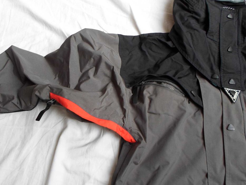 Helly Hansen ски / сноуборд комплект