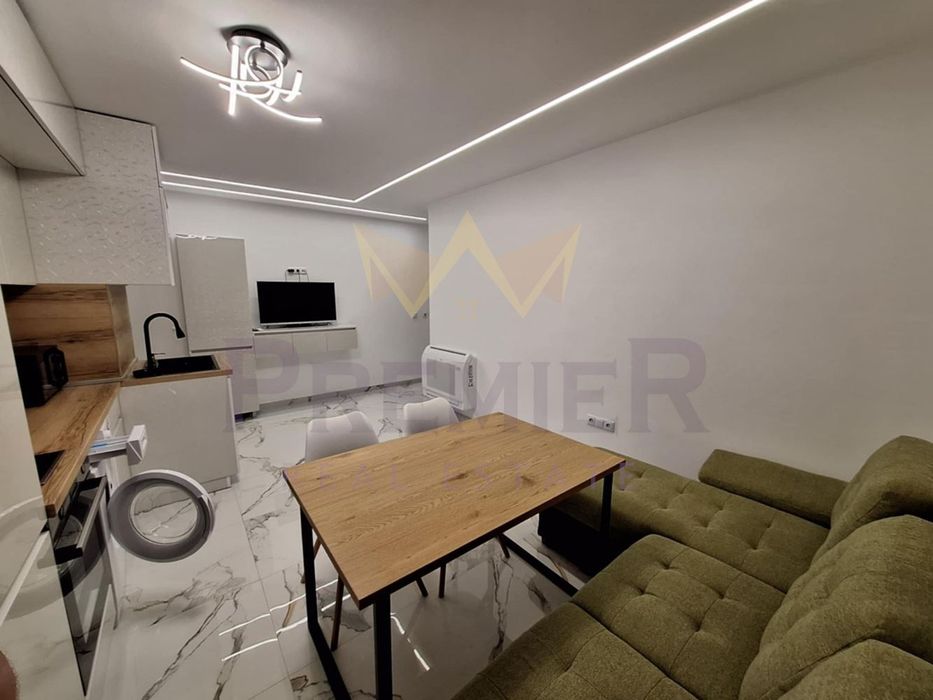 Дава се под наем Двустаен апартамент в Варна, Победа - 50 кв.м за 561 € - Снимка #1