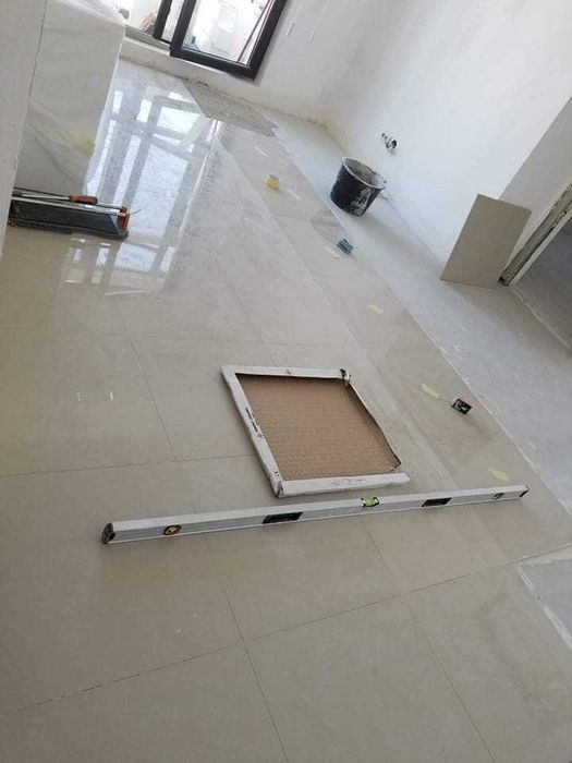 Meserias Zugrav , parchet