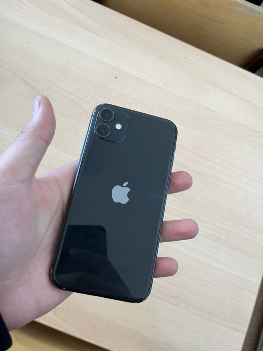 Продам iPhone 11 в идеале