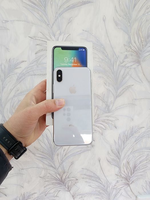 IPhone X 256g ochilmagan sotiladi