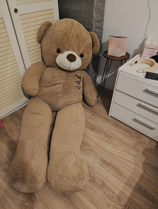 Огромен плюшен мечок