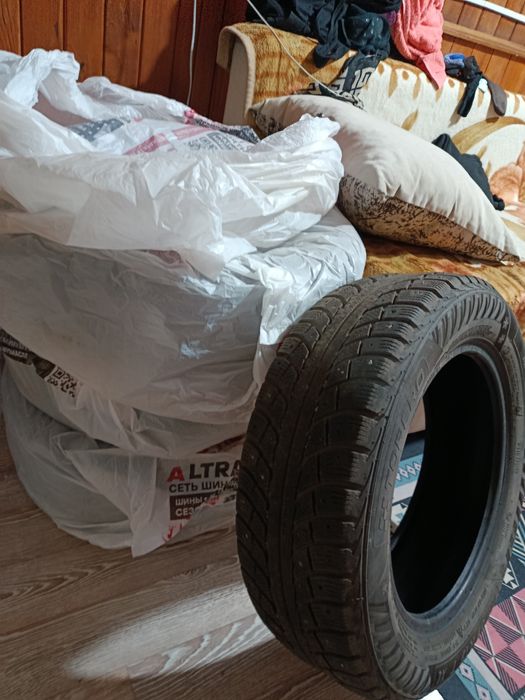 Шины зимние б/у.