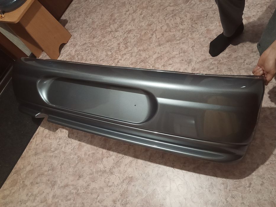 Продам бампер задний на ВАЗ 2110