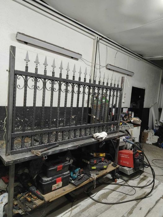 Метални конструкция