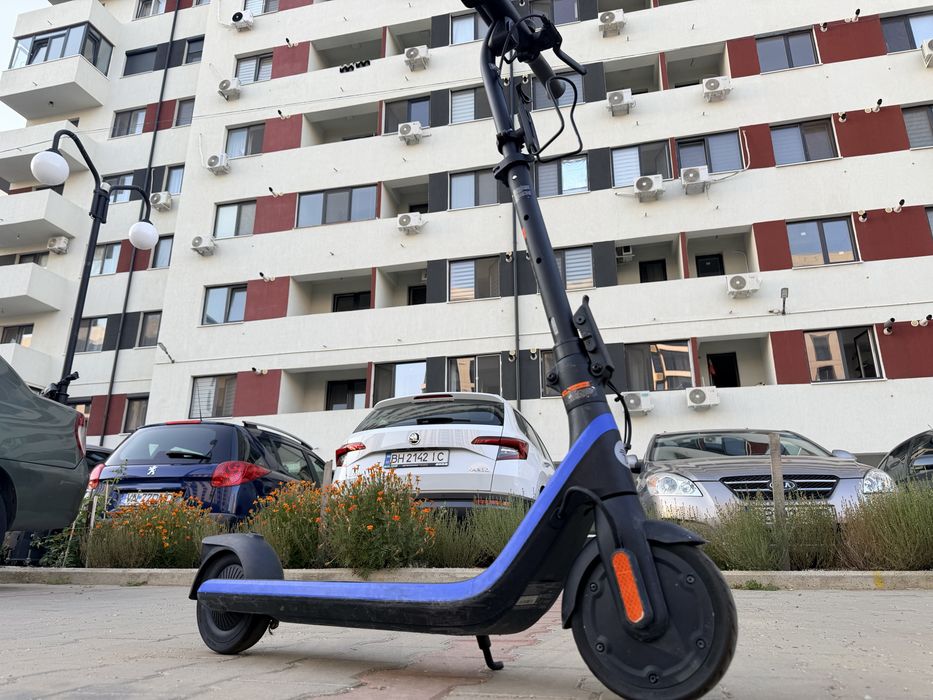 Vand trotineta electrica Ninebot Kickscooter C2 Pro