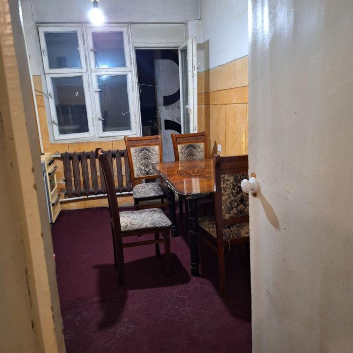 Ikki xonali uy yunusobod 8 kvartalda joylashgan 12 etajli uyni 4 etaji