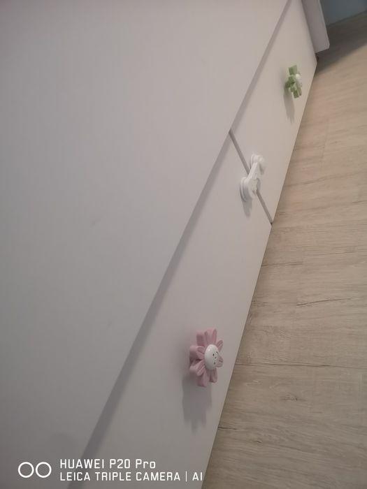 Бебешко легло с люлеещ механизъм