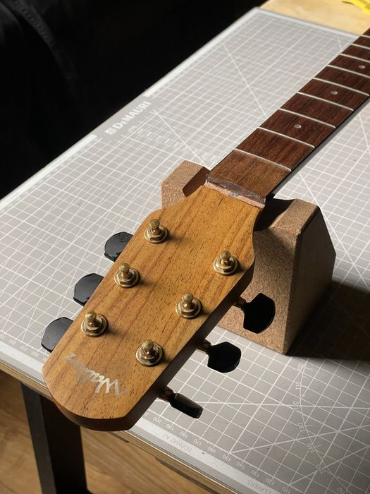 Гриф для акустической гитары