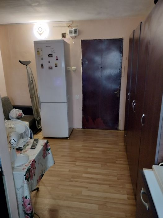 Vând garsonieră sector 5
