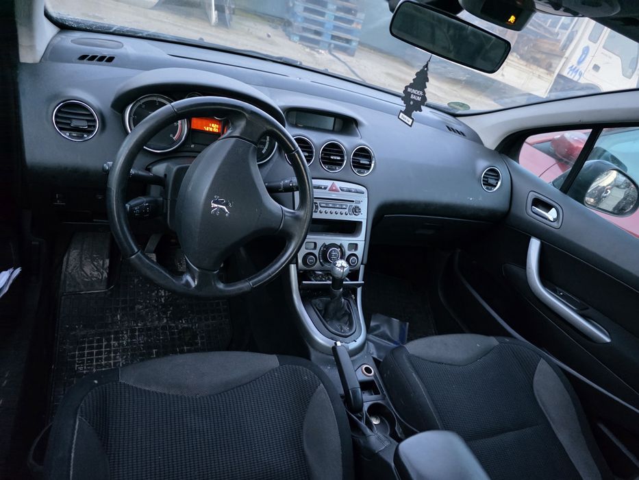 Dezmembrez Peugeot 308 1.6hdi
