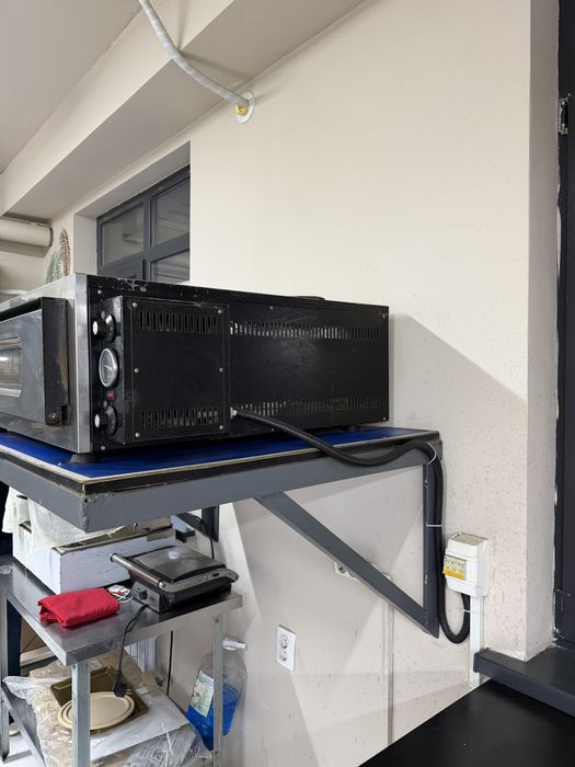 Эллектрическая печь для пиццы