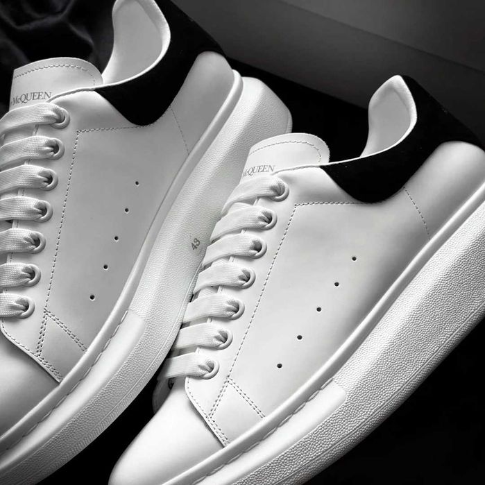 Adidasi Alexander Mcqueen Alb Negru 40-45