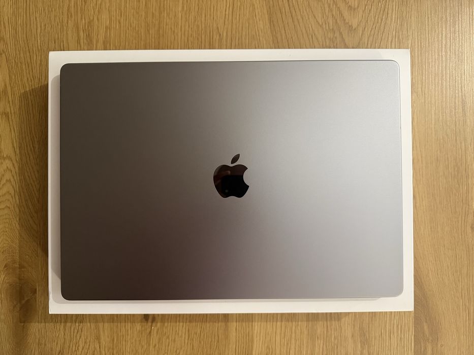 Macbook Pro 16” M1 Pro, 16 gb RAM, 512 SSD