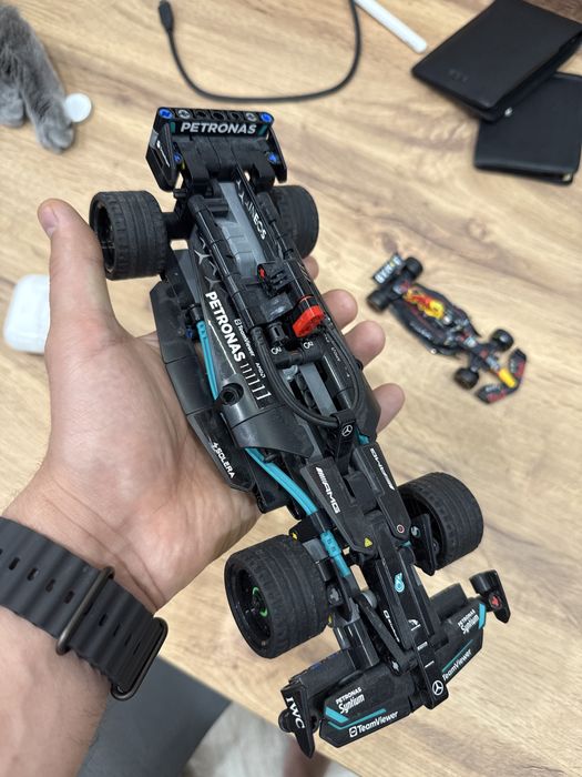 Lego technic AMG F1 (240 деталей)