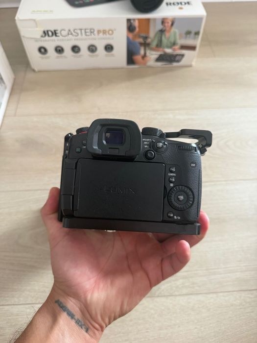 Panasonic GH5s + Obiectiv Samyang