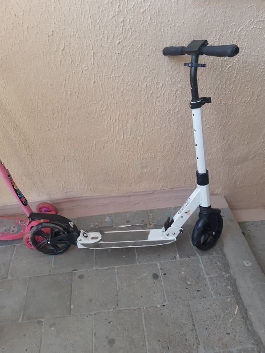 Продам детский  самокат