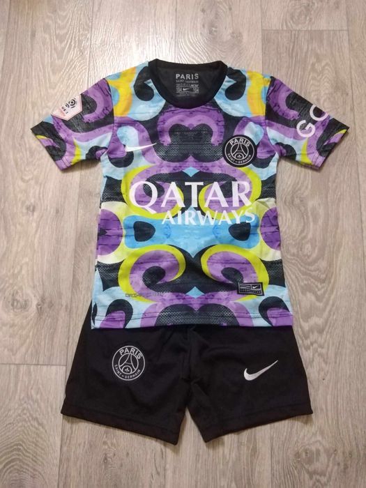 Нови детски футболни екипи Mbappe