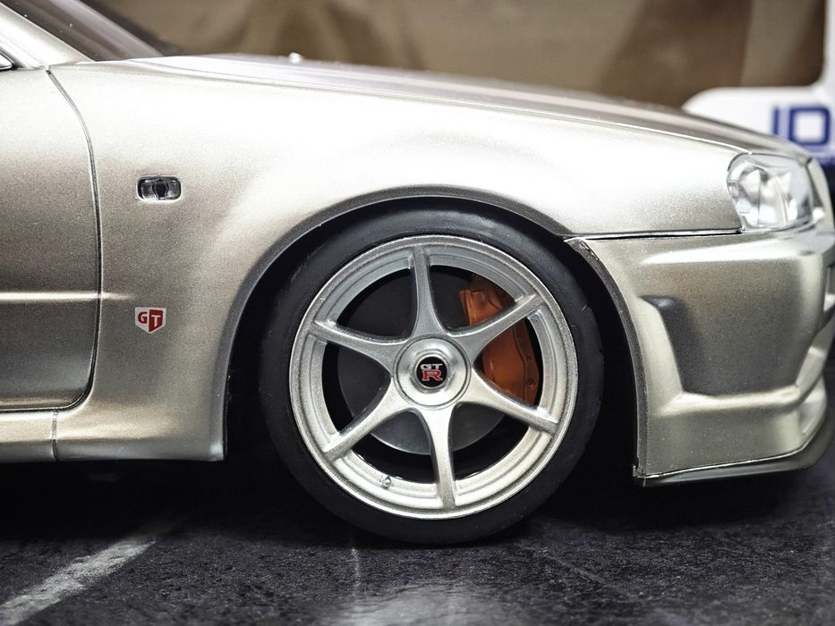 Nissan Skyline R34 / Кейс для салфеток