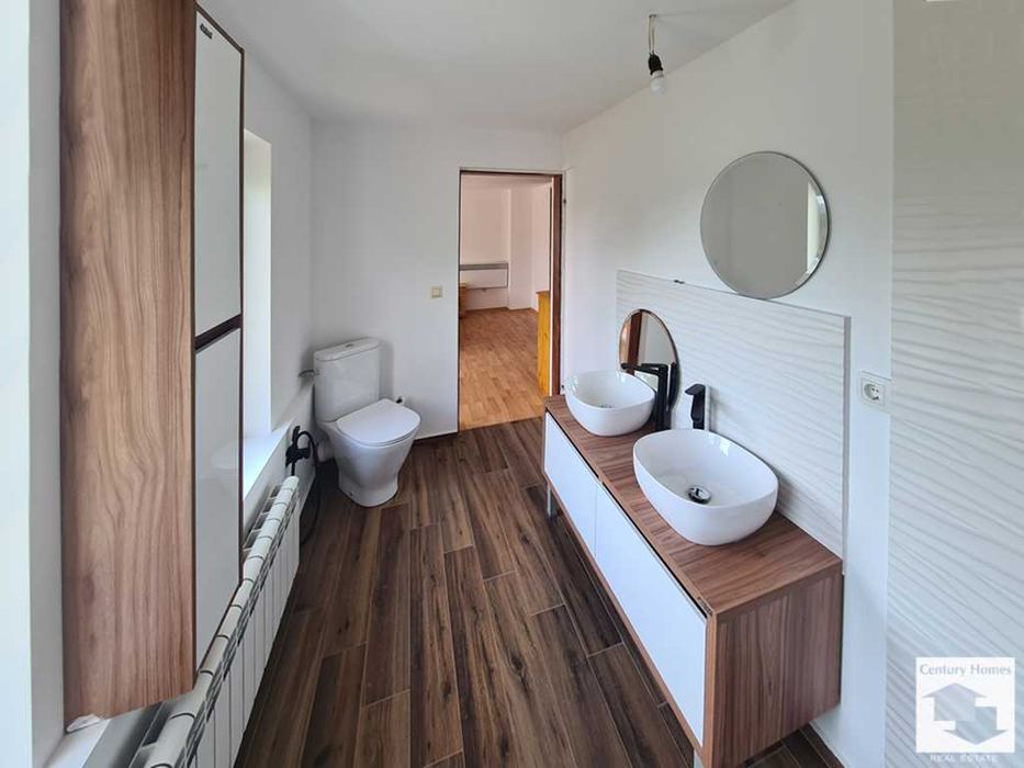 170282 Двуетажна къща с басейн и просторен двор в с. Ритя