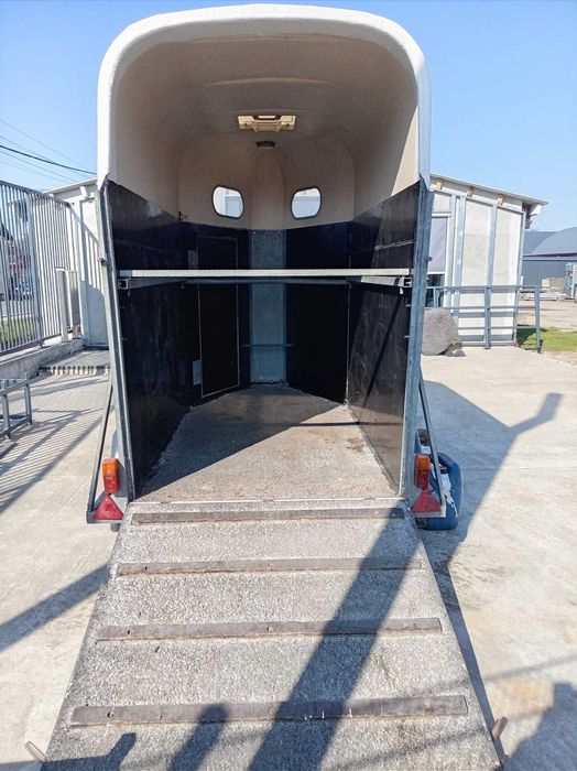 Remorca transport cai WACO