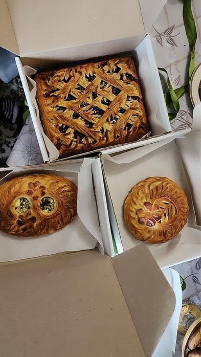 Вкусная выпечка и прлуфабрикаты, салаты