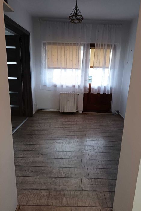 Disponibil spre închiriere un apartament spațios de 3 camere