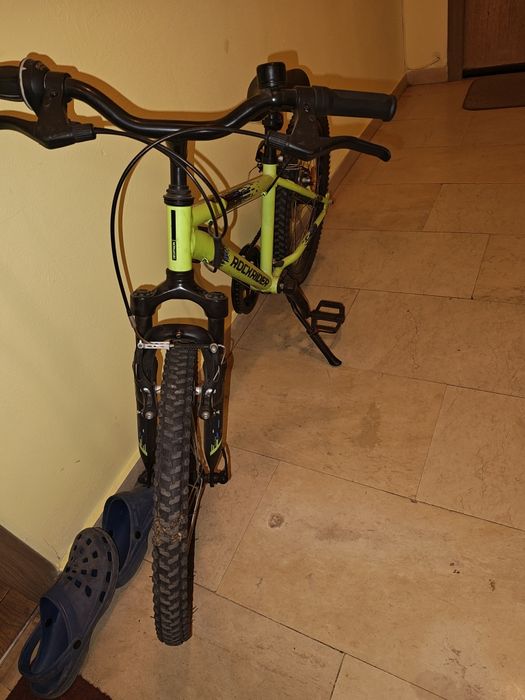 Продавам детски велосипед Rockrider st500 20i