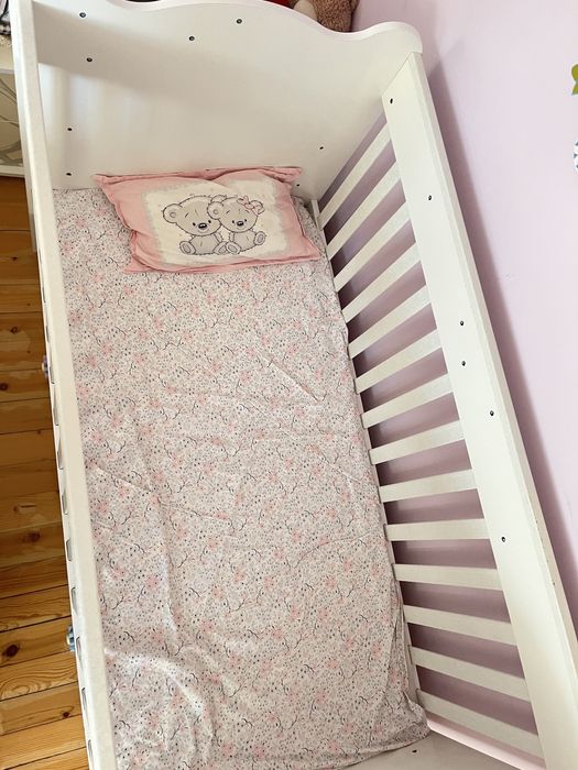 Детско легло с люлееш механизъм