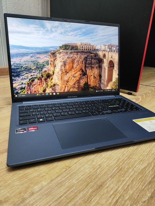 Asus Vivobook M1603Q