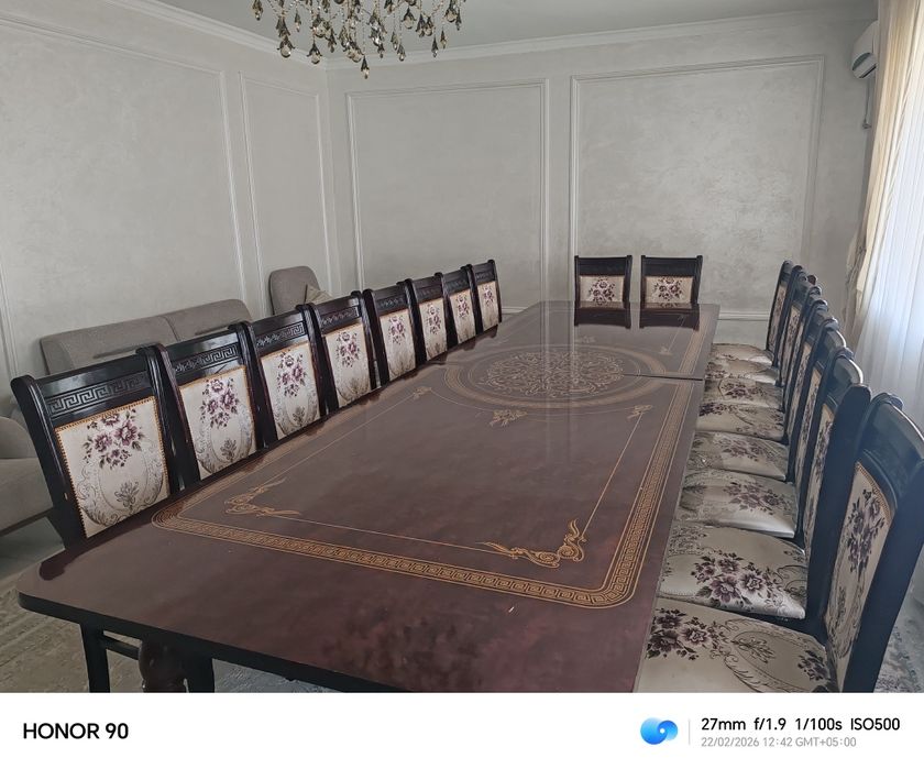 Стол,стулья комплект