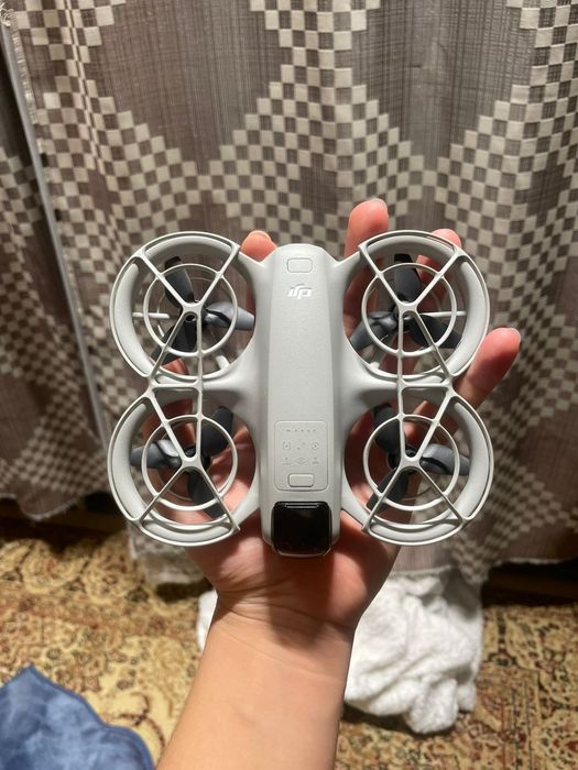 Дрон DJI Neo motion Fly More Combo серый