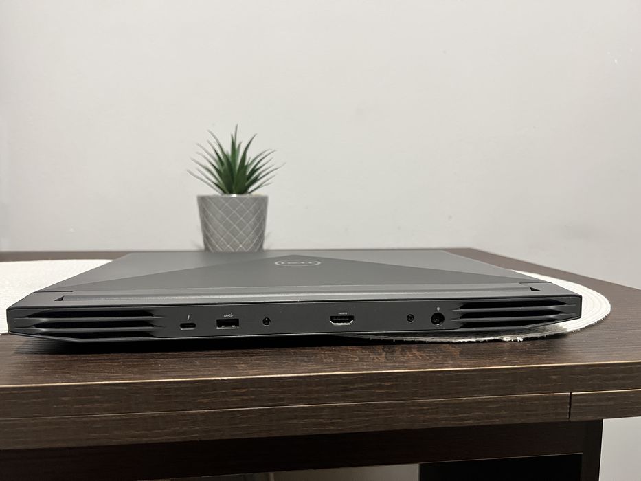 laptop Dell G15 model 5510