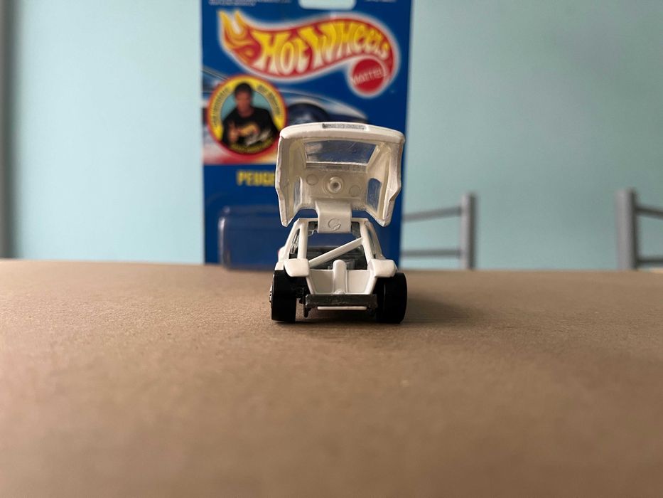 Hot Wheels Peugeot 205 Rallye