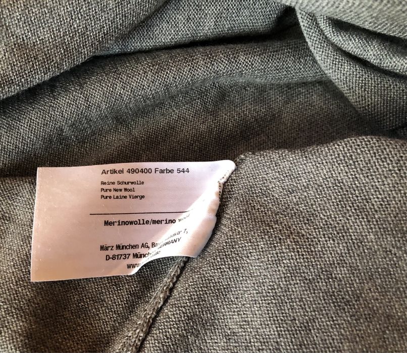 100% мерино вълна MAERZ Muenchen V-neck Merino Woll Pullover пуловер