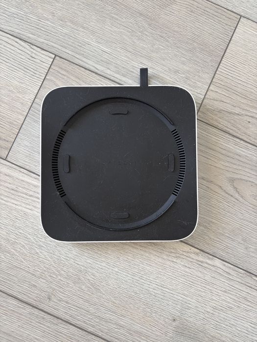 Hub Satechi pentru Mini Mac M1
