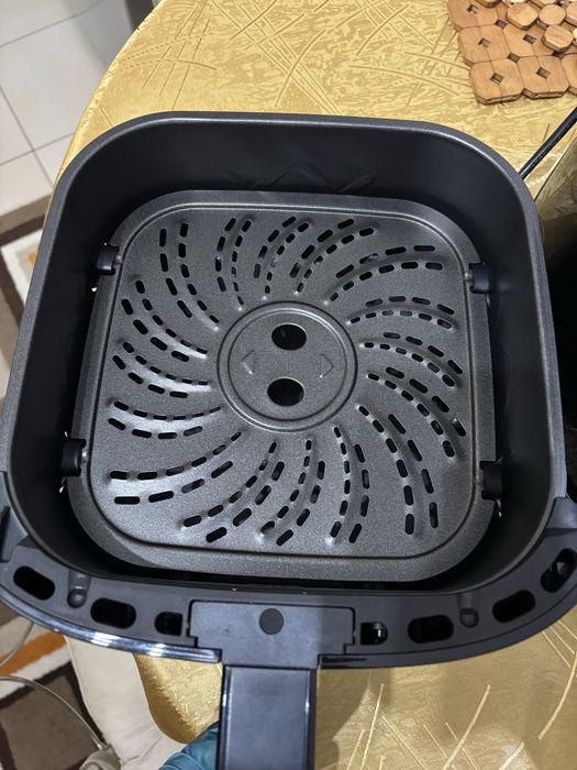 Airfryer Bergner negru